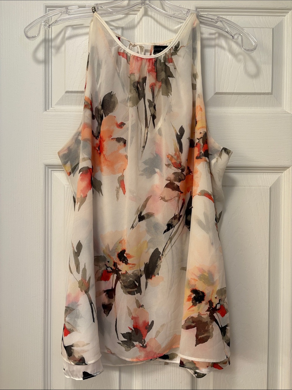 White House Black Market Cream Floral Sleeveless Blouse